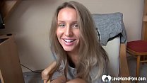 best симпатичная молодая крошка хочет чтобы вы все видели best