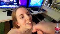 best не могу работать потому что моя хорошенькая девушка делает мне минет со спермой стекающей по ее милому лицу best