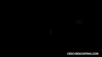 best начинающая милашкабрюнетка хвастается на кастинге best